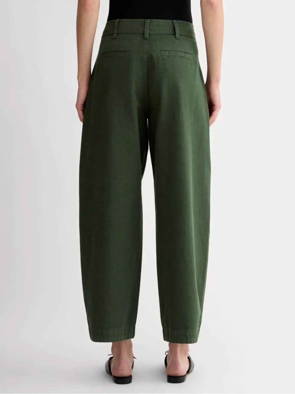 Everlane Everywhere Pants in Dark Forest - Picture 4 of 4
